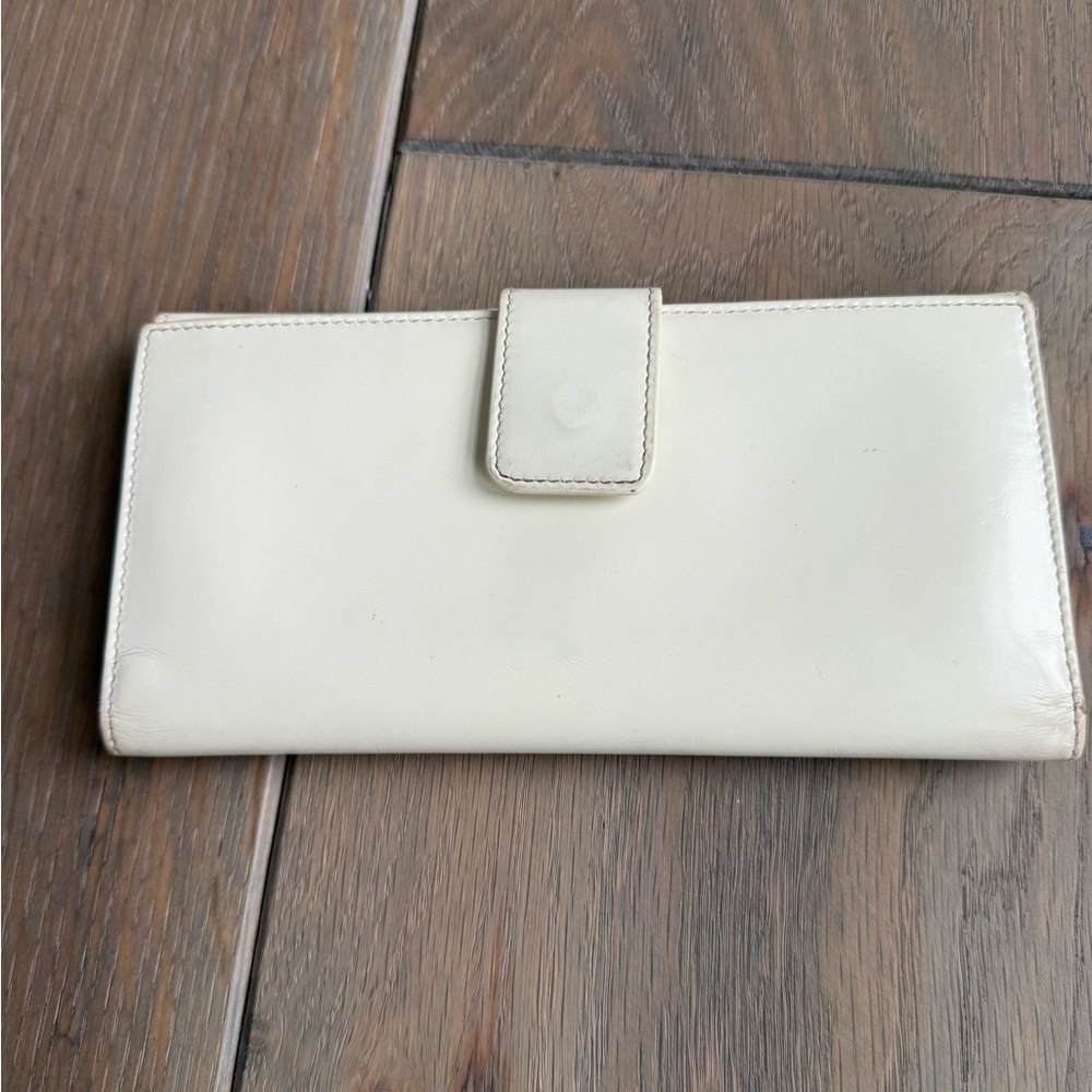 Gucci White Leather Wallet - Picture 2 of 9